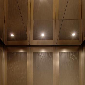 Зеркальный потолок с подсветкой