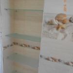 стеклянные полки в ванной - работа нашей студии стекла в Самаре